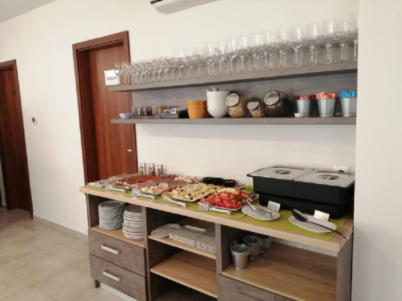 Bed and Breakfast Ludvig Panzio Виллань Экстерьер фото